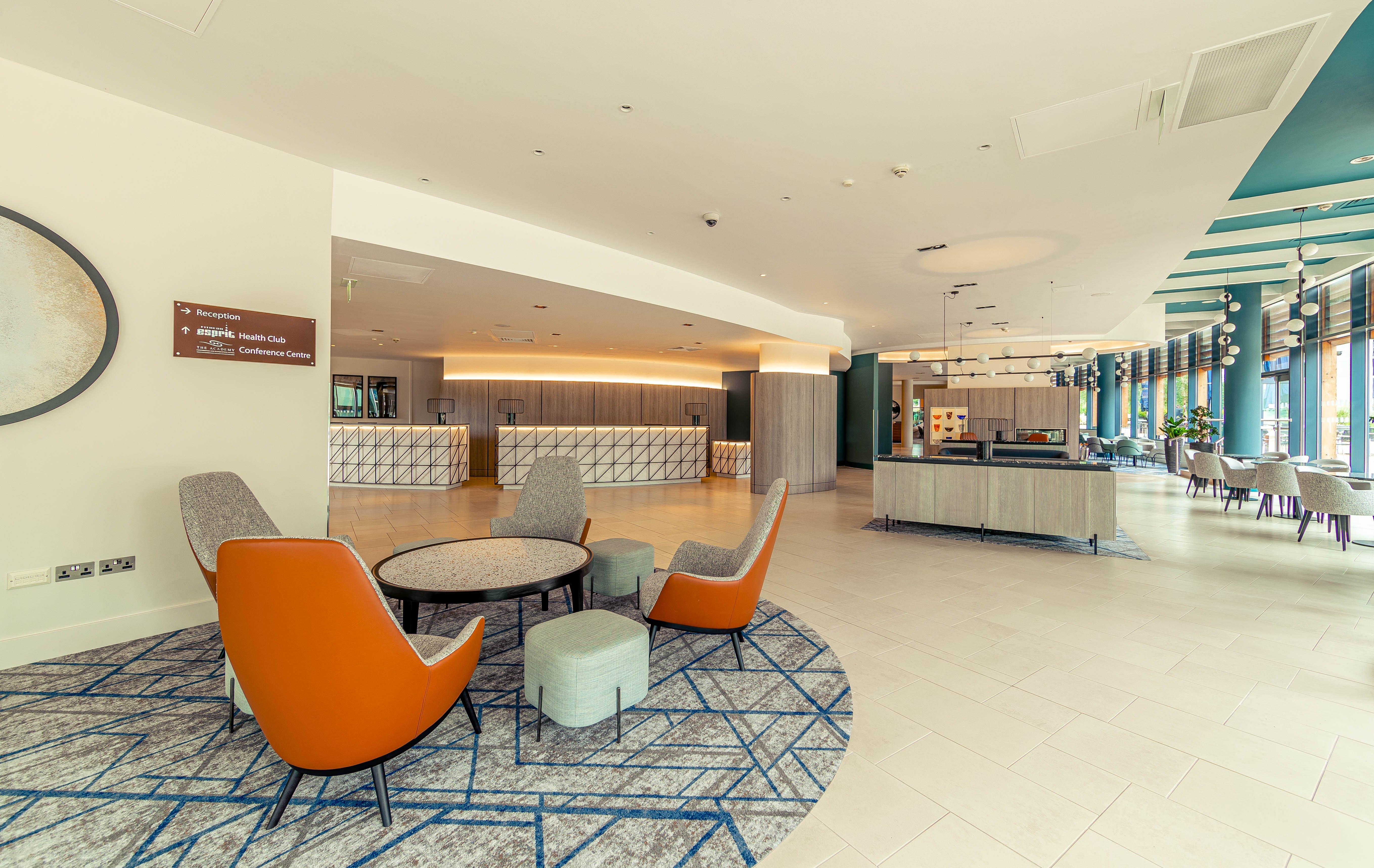 Crowne Plaza Reading Hotel Exterior photo