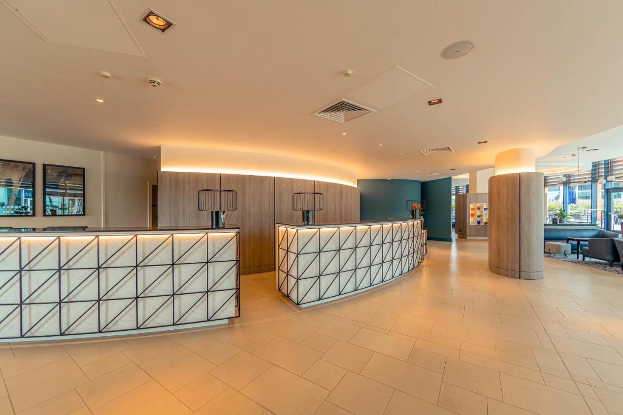 Crowne Plaza Reading Hotel Exterior photo